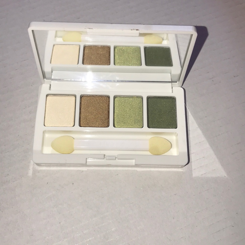 Brand New Clinique Eye Shadow Palette